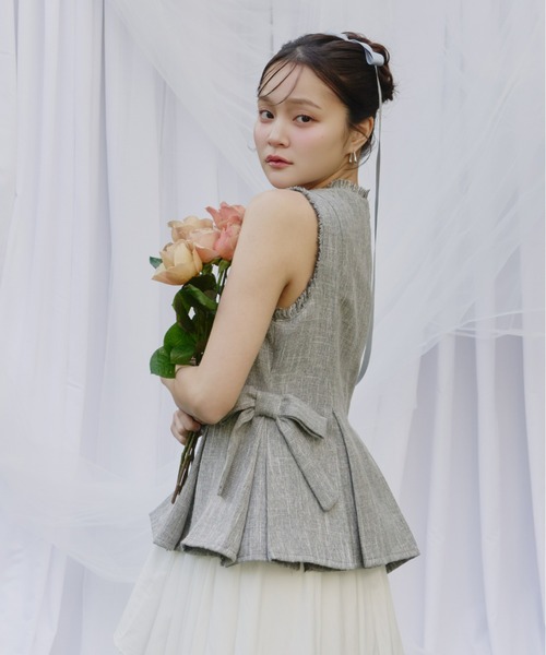 Olu.（オルドット）の「ツイードペプラムリボントップス（シャツ/ブラウス・レディース・アイボリー/ブラック/グレー・FREE）」の8枚目の写真