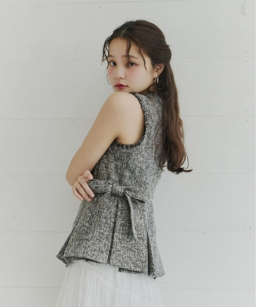 Olu.（オルドット）の「ツイードペプラムリボントップス（シャツ/ブラウス・レディース・アイボリー/ブラック/グレー・FREE）」の16枚目の写真