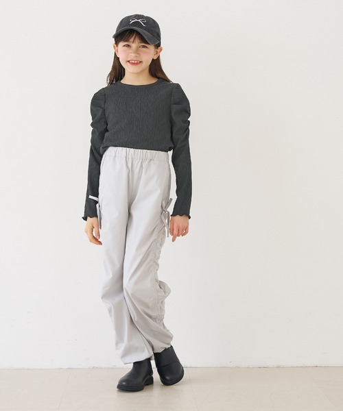 coca(coca)(コカ)の「キッズ 親子お揃いクレープシャーリングパフスリーブトップス(Tシャツ/カットソー・キッズ・アイボリー/チャコール/A・150/140/130/120)」の13枚目の写真