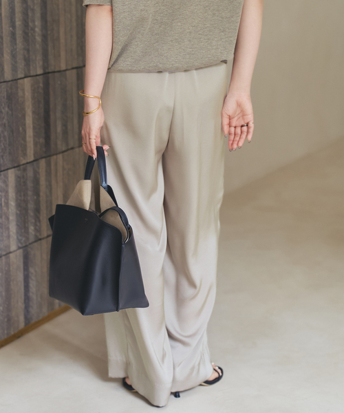 plage(プラージュ)の「《追加》dull satin relax パンツ(その他パンツ・レディース・ブラウン/ライトグレー・38/36/34/32)」の10枚目の写真