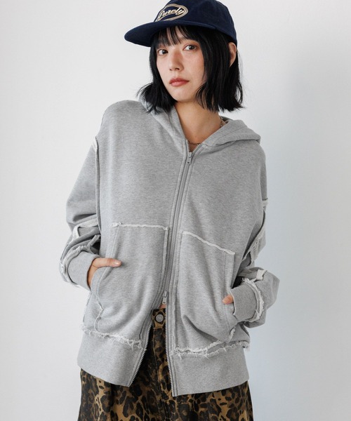 PBLIM(ページボーイリム)の「《UNISEX/シルエットが選べる》リメイクフウジップパーカー(パーカー・レディース・グレー/ブラック/グリーン・MEDIUM/SMALL)」の11枚目の写真