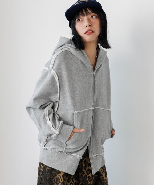 PBLIM(ページボーイリム)の「《UNISEX/シルエットが選べる》リメイクフウジップパーカー(パーカー・レディース・グレー/ブラック/グリーン・MEDIUM/SMALL)」の12枚目の写真