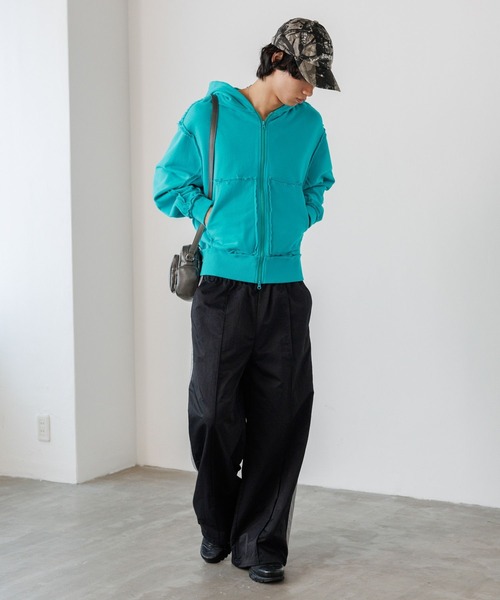 PBLIM(ページボーイリム)の「《UNISEX/シルエットが選べる》リメイクフウジップパーカー(パーカー・レディース・グレー/ブラック/グリーン・MEDIUM/SMALL)」の22枚目の写真