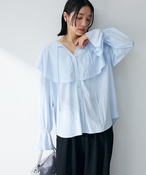 Green　Parks（グリーンパークス）の「ラッフルブラウス（シャツ/ブラウス・レディース・オフホワイト/サックスブルー・FREE）」の3枚目の写真