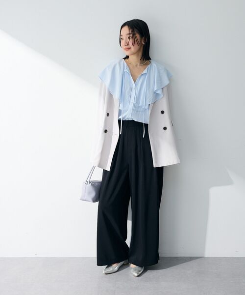 Green　Parks（グリーンパークス）の「ラッフルブラウス（シャツ/ブラウス・レディース・オフホワイト/サックスブルー・FREE）」の4枚目の写真