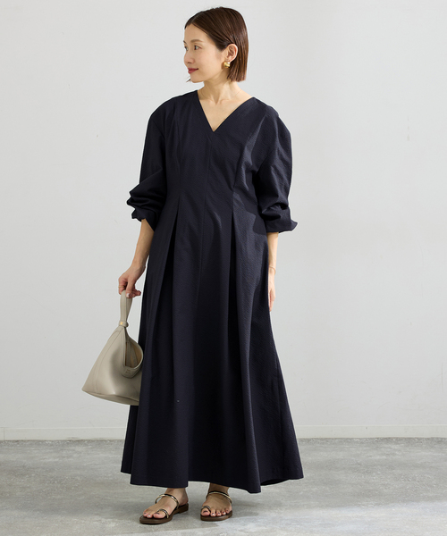 IENA（イエナ）の「サッカーVネックフレアワンピース（ワンピース・レディース・ブラック/ダークブルー・38/36）」の12枚目の写真