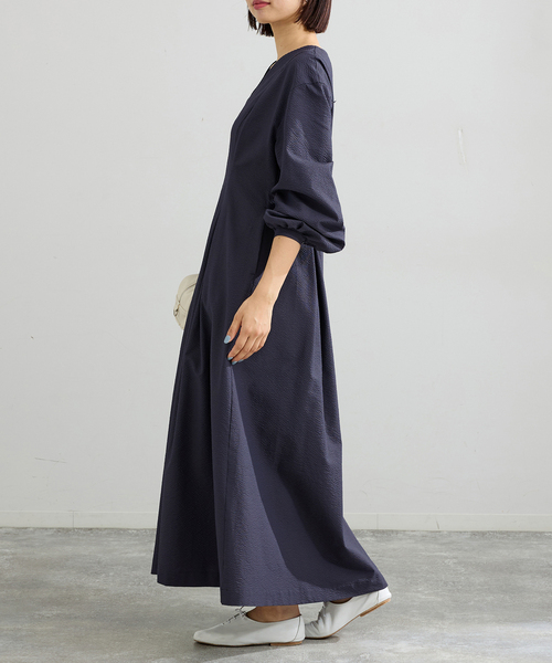 IENA（イエナ）の「サッカーVネックフレアワンピース（ワンピース・レディース・ブラック/ダークブルー・38/36）」の19枚目の写真