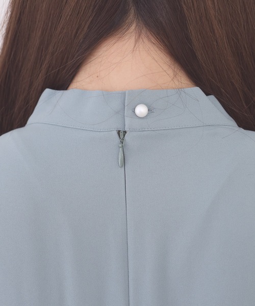 FUNALIVE（ファンアライブ）の「3/4three quarter　パネル切替タイカラーワンピース 長袖（ワンピース・レディース・グリーン/ネイビー・FREE）」の7枚目の写真