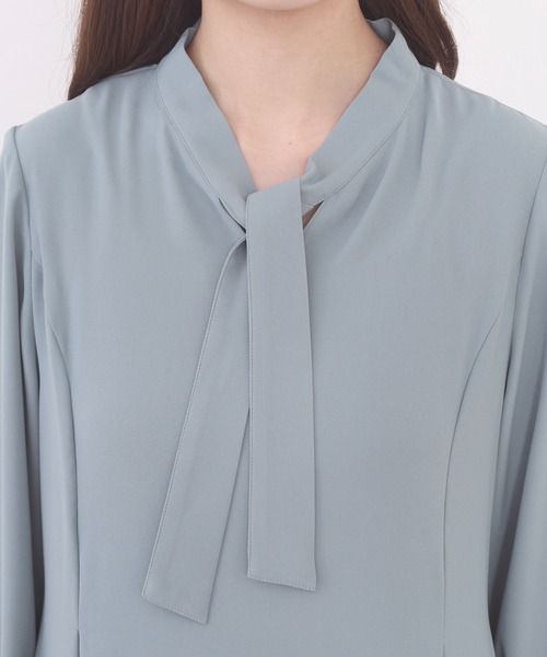 FUNALIVE（ファンアライブ）の「3/4three quarter　パネル切替タイカラーワンピース 長袖（ワンピース・レディース・グリーン/ネイビー・FREE）」の4枚目の写真