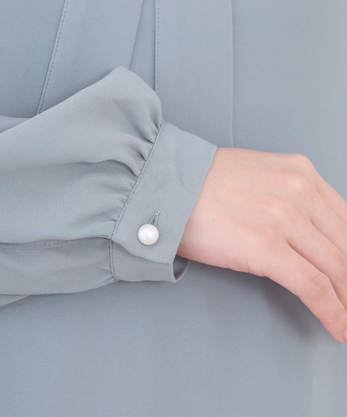 FUNALIVE（ファンアライブ）の「3/4three quarter　パネル切替タイカラーワンピース 長袖（ワンピース・レディース・グリーン/ネイビー・FREE）」の6枚目の写真