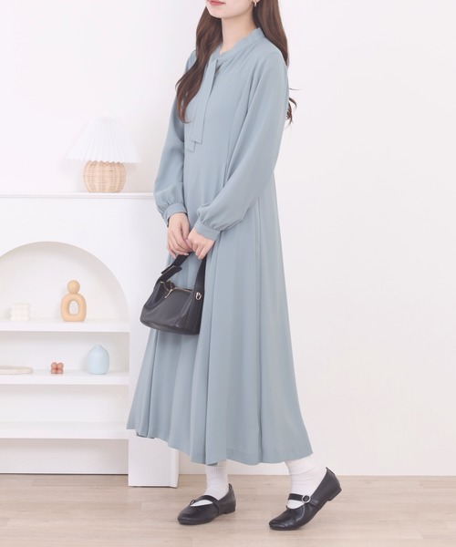 FUNALIVE（ファンアライブ）の「3/4three quarter　パネル切替タイカラーワンピース 長袖（ワンピース・レディース・グリーン/ネイビー・FREE）」の15枚目の写真