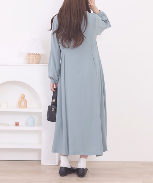 FUNALIVE（ファンアライブ）の「3/4three quarter　パネル切替タイカラーワンピース 長袖（ワンピース・レディース・グリーン/ネイビー・FREE）」の17枚目の写真