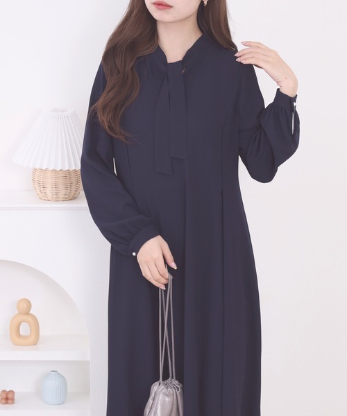 FUNALIVE（ファンアライブ）の「3/4three quarter　パネル切替タイカラーワンピース 長袖（ワンピース・レディース・グリーン/ネイビー・FREE）」の19枚目の写真