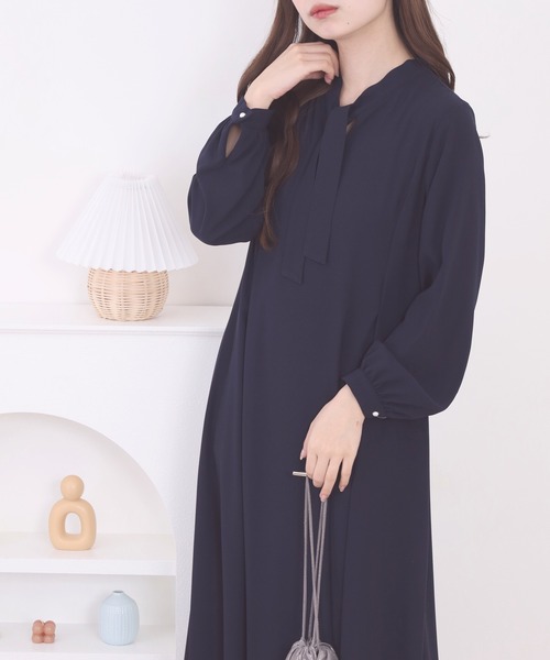 FUNALIVE（ファンアライブ）の「3/4three quarter　パネル切替タイカラーワンピース 長袖（ワンピース・レディース・グリーン/ネイビー・FREE）」の20枚目の写真