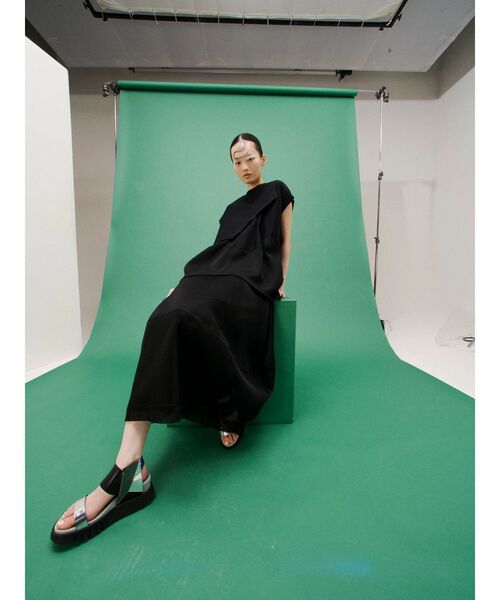UN3D.(アンスリード)の「HEM MESH COCOON TOP / ヘムメッシュコクーントップ(Tシャツ/カットソー・レディース・グレー/ホワイト/ブラック・FREE)」の12枚目の写真