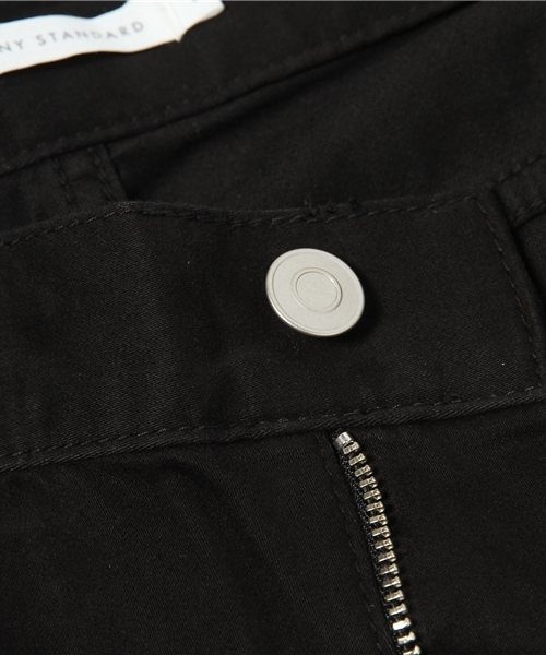 WEGO（ウィゴー）の「WEGO/サテンストレッチスキニーパンツ（その他パンツ・メンズ・ブラック/ワイン/ネイビー/ベージュ/オフホワイト/カーキ・SMALL/LARGE/MEDIUM）」の10枚目の写真