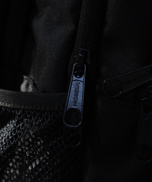 VISION STREET WEAR（ヴィジョンストリートウェア）の「VISION STREET WEAR 4-tier backpack リュック（バックパック/リュック・メンズ・ブラック×レッド/ブラック・FREE）」の10枚目の写真