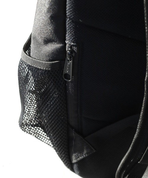 VISION STREET WEAR（ヴィジョンストリートウェア）の「VISION STREET WEAR 4-tier backpack リュック（バックパック/リュック・メンズ・ブラック×レッド/ブラック・FREE）」の18枚目の写真