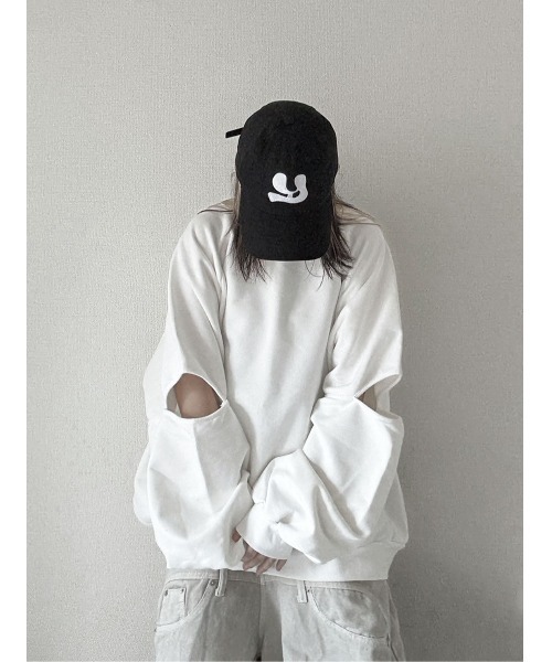 YACA(ヤーカ)の「Slit Sleeve Sweat/スリットスリーブスウェット【unisex item】(スウェット・レディース・グレー/ブラック/ホワイト・FREE)」の16枚目の写真