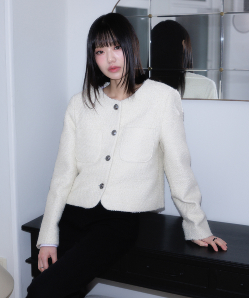 ROSEFRANTZ（ロゼフランツ）の「Classic Button Crop Tweed Jacket [Ivory]（その他アウター・レディース・アイボリー・OS）」の3枚目の写真