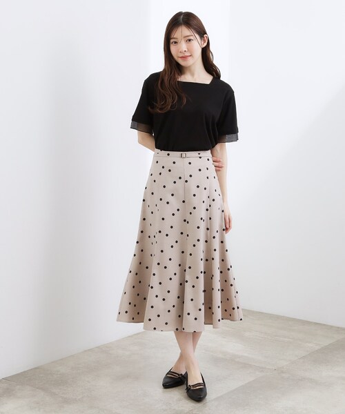 grove(グローブ)の「【二の腕カバー/UVカット・ひんやり】袖口シアースクエアネックTシャツ(Tシャツ/カットソー・レディース・ブラック/オフホワイト/ライトブルー/ブラウン系その他・02/03/05/01/04)」の11枚目の写真