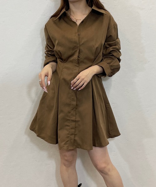 ROGER AND RAW(ロジャーアンドロウ)の「フィット&フレアシャツワンピース(シャツワンピース・レディース・ブラック/ブラウン・FREE)」の10枚目の写真