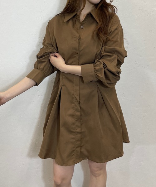 ROGER AND RAW(ロジャーアンドロウ)の「フィット&フレアシャツワンピース(シャツワンピース・レディース・ブラック/ブラウン・FREE)」の6枚目の写真