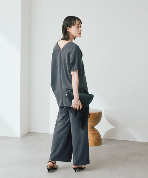 RIVE DROITE（リヴドロワ）の「【セットアップ着用可能/接触冷感】ドレーピーカットスラックス（その他パンツ・レディース・チャコールグレー/ブラウン・38/36）」の14枚目の写真