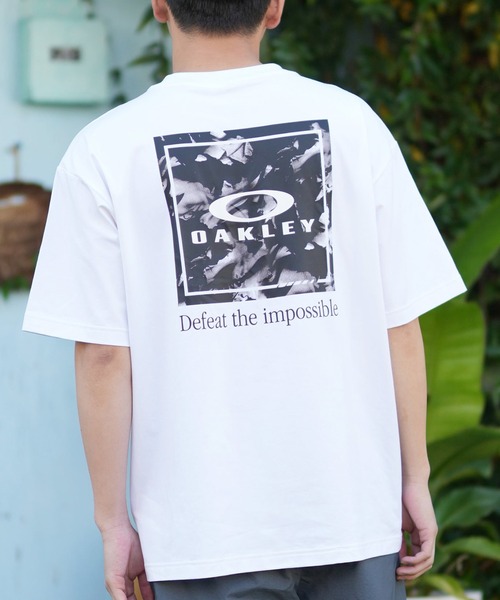 OAKLEY(オークリー)の「OAKLEY/オークリー メンズ 半袖 Tシャツ FOA408793(Tシャツ/カットソー・メンズ・ホワイト/グレイッシュブルー/ブラック・M/S/XS)」の2枚目の写真