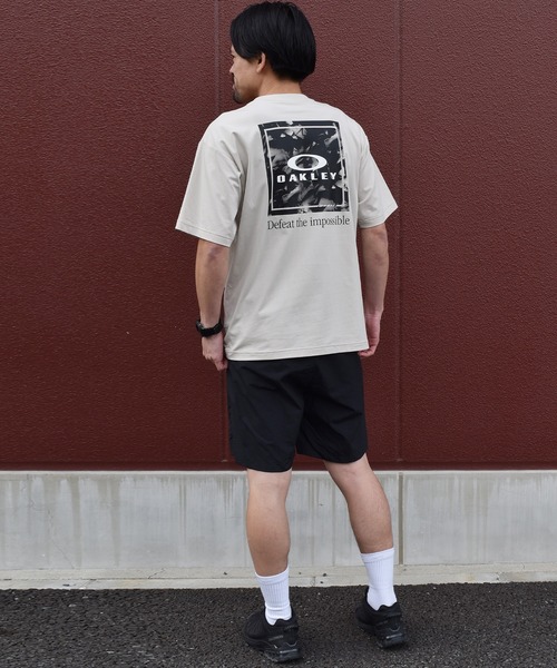 OAKLEY(オークリー)の「OAKLEY/オークリー メンズ 半袖 Tシャツ FOA408793(Tシャツ/カットソー・メンズ・ホワイト/グレイッシュブルー/ブラック・M/S/XS)」の15枚目の写真