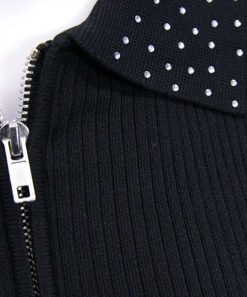 clear（クリア）の「ラインストーンカラーダブルジップ半袖ニットトップス[骨格ストレート カジュアル 大人]（ニット/セーター・レディース・レッド/オフホワイト/杢グレー/ブラック・F）」の18枚目の写真