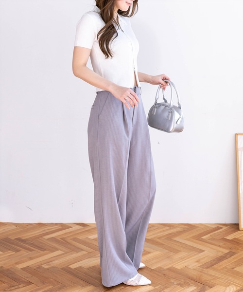 clear（クリア）の「ラインストーンカラーダブルジップ半袖ニットトップス[骨格ストレート カジュアル 大人]（ニット/セーター・レディース・レッド/オフホワイト/杢グレー/ブラック・F）」の15枚目の写真