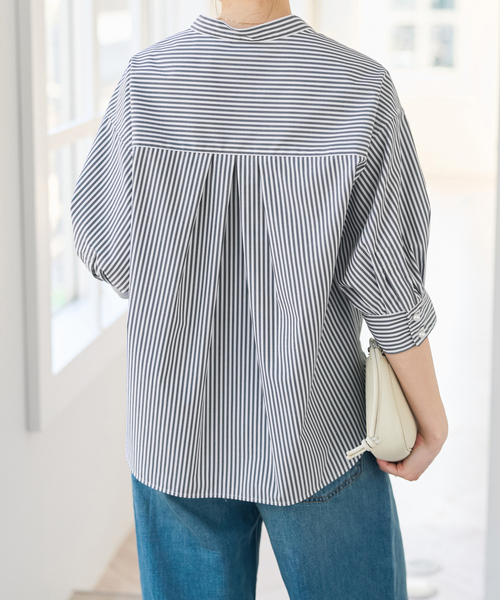 Spick & Span(スピックアンドスパン)の「《WEB限定 / 追加》パールボタンギャザースリーブシャツ(シャツ/ブラウス・レディース・その他10/ホワイト系その他/マルチ・FREE)」の7枚目の写真