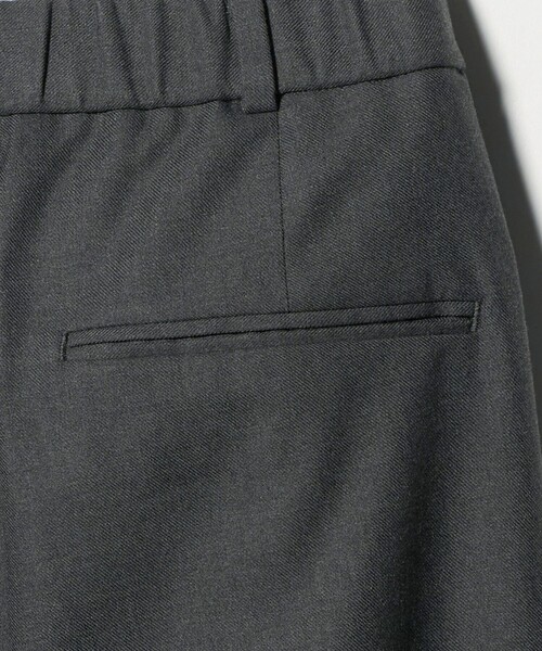 UNITED ARROWS(ユナイテッドアローズ)の「2タック ストレート ワイド パンツ(スラックス・レディース・その他2/ダークグレー/その他1・40/36/38)」の16枚目の写真