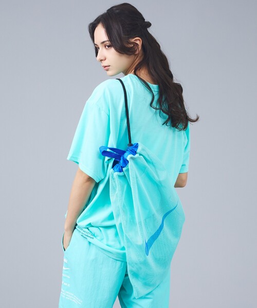 NIKE（ナイキ）の「【NIKE / ナイキ】1994043 メッシュ ワンショルダーバッグ / 16L / ユニセックス（ショルダーバッグ・メンズ・グレー/サックスブルー/ブラック・フリー）」の3枚目の写真