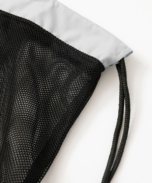 NIKE（ナイキ）の「【NIKE / ナイキ】1994043 メッシュ ワンショルダーバッグ / 16L / ユニセックス（ショルダーバッグ・メンズ・グレー/サックスブルー/ブラック・フリー）」の11枚目の写真