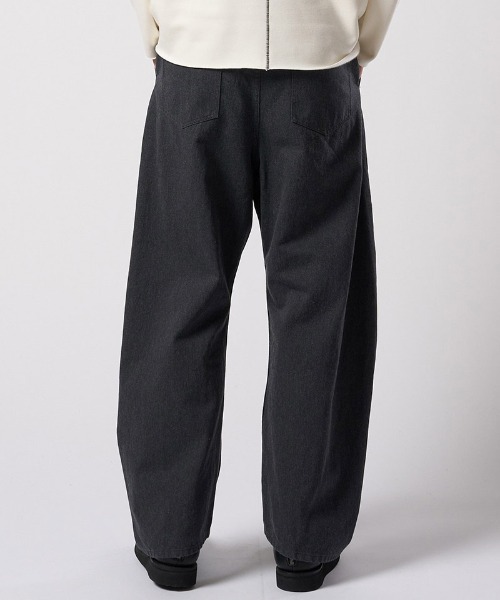 wjk(ダヴルジェイケイ)の「mp14986- wide banana denim(OW) ワイドバナナデニムパンツ(5225 dn90j)(デニムパンツ・メンズ・インディゴブルー/チャコールグレー・S/M/L/XL)」の20枚目の写真