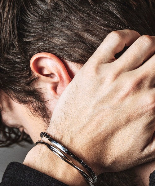 NO ID.(ノーアイディ)の「【NO ID.】Narrow ID Bracelet / ナロー ID ブレスレット(ブレスレット・メンズ・シルバー・ONE SIZE)」の2枚目の写真