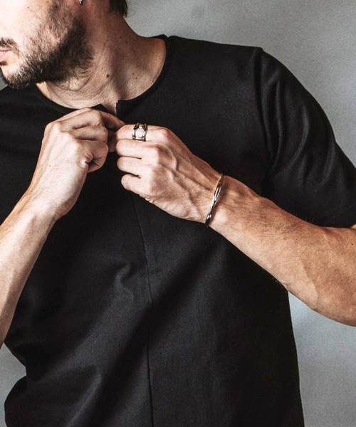 NO ID.(ノーアイディ)の「【NO ID.】Narrow ID Bracelet / ナロー ID ブレスレット(ブレスレット・メンズ・シルバー・ONE SIZE)」の11枚目の写真