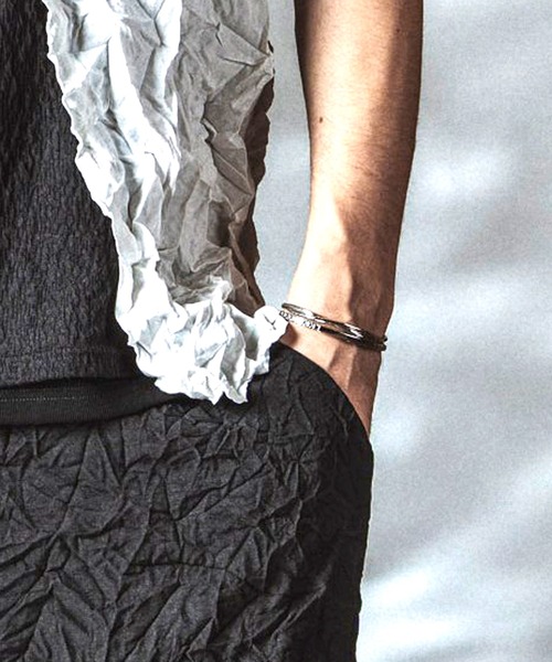 NO ID.(ノーアイディ)の「【NO ID.】Narrow ID Bracelet / ナロー ID ブレスレット(ブレスレット・メンズ・シルバー・ONE SIZE)」の13枚目の写真