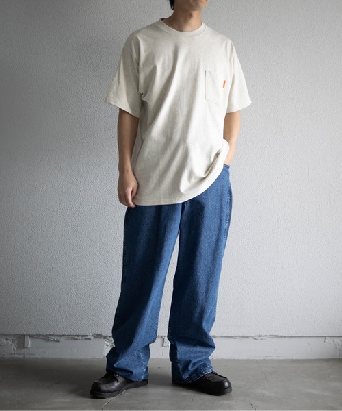 UNIVERSAL OVERALL（ユニバーサルオーバーオール）の「UNIVERSAL OVERALL / UO Back Logo S/S T / バックロゴ半袖Tシャツ（Tシャツ/カットソー・メンズ・ブラック/グレイッシュブルー/オートミール/ミント/ネイビー/ホワイト・XL/M/S/L）」の11枚目の写真