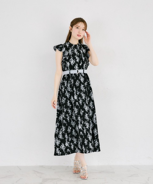 tocco closet(トッコ クローゼット)の「【ZOZO限定】デシンブーケプリントベルト付きワンピース(ワンピース・レディース・ブラック/オフホワイト・M)」の11枚目の写真