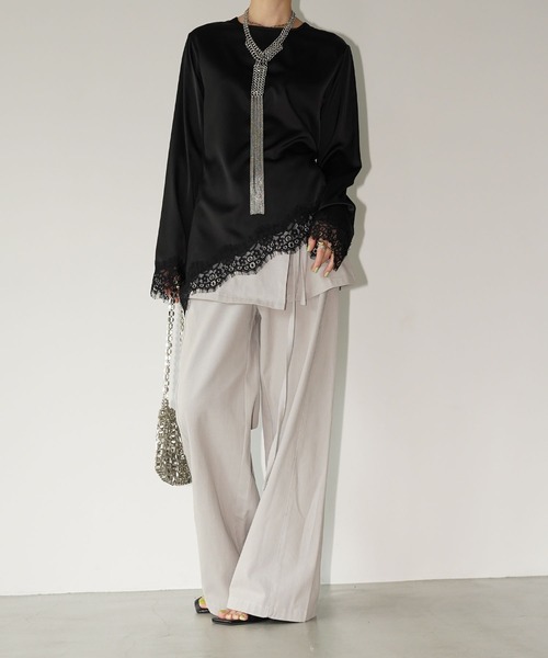 chuclla(チュクラ)の「アシンメトリーレースヘムトップス chw26s247(Tシャツ/カットソー・レディース・ブラック/ホワイト・FREE)」の3枚目の写真