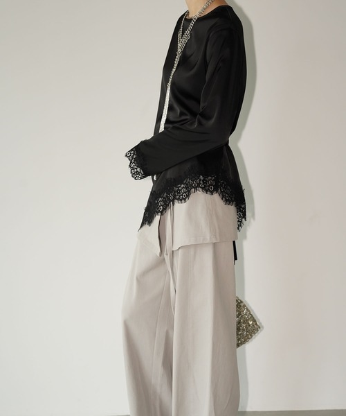 chuclla(チュクラ)の「アシンメトリーレースヘムトップス chw26s247(Tシャツ/カットソー・レディース・ブラック/ホワイト・FREE)」の4枚目の写真