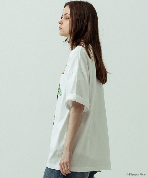 SLICK（スリック）の「【SLICK/スリック】SLICK / TOY STORY Print T-shirt 03/トイストーリー/パウダー加工プリントTシャツ/オーバーサイズ シルエット/ ビンテージ / ディズニー/ピクサー（Tシャツ/カットソー・メンズ・ホワイト/ブラック・3/2/1）」の6枚目の写真