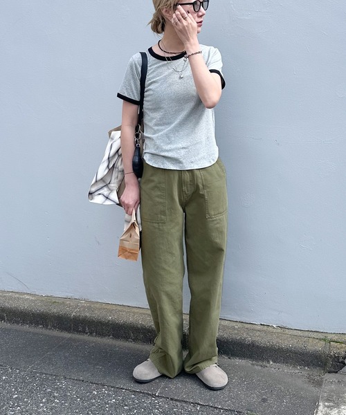 feepur(フェピュール)の「【4size展開】ストレートベイカーパンツ(その他パンツ・レディース・カーキ・MEDIUM/SMALL/TALL/LARGE)」の11枚目の写真
