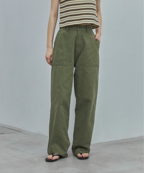 feepur(フェピュール)の「【4size展開】ストレートベイカーパンツ(その他パンツ・レディース・カーキ・MEDIUM/SMALL/TALL/LARGE)」の19枚目の写真