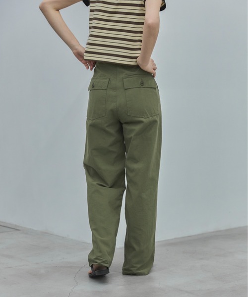 feepur(フェピュール)の「【4size展開】ストレートベイカーパンツ(その他パンツ・レディース・カーキ・MEDIUM/SMALL/TALL/LARGE)」の18枚目の写真