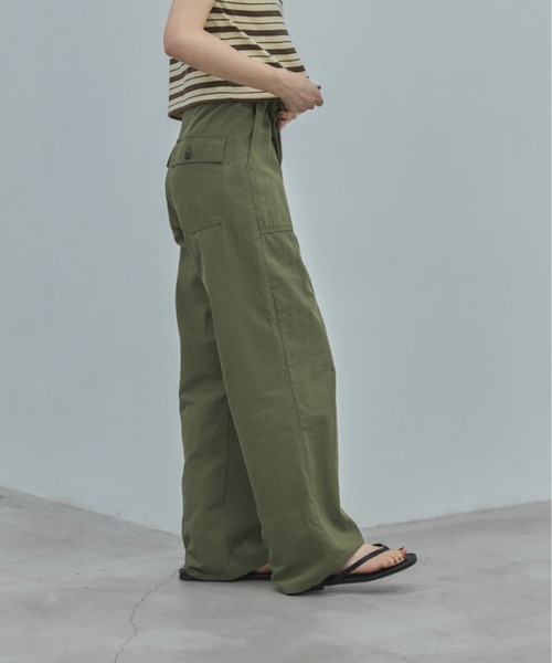 feepur(フェピュール)の「【4size展開】ストレートベイカーパンツ(その他パンツ・レディース・カーキ・MEDIUM/SMALL/TALL/LARGE)」の16枚目の写真