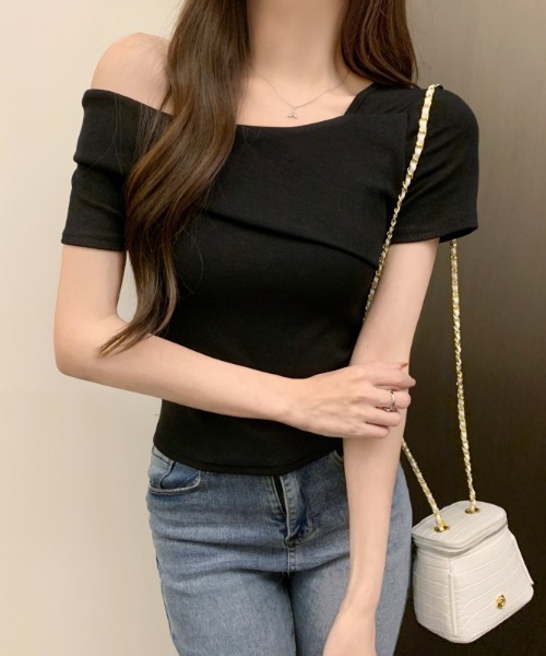 FAVORITO(ファヴォリート)の「ボートネック半袖Tシャツ(Tシャツ/カットソー・レディース・ホワイト/モカ/ブラック・M/L)」の2枚目の写真